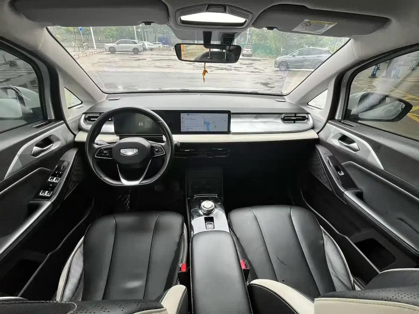 Geely Geometry E Firefly 2023 Model 320KM Cute Tiger 5-Seater — миниатюра 5