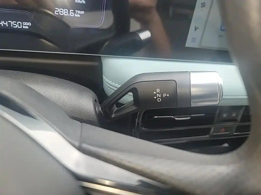 Geely Geometry E Firefly 2024 Model, 301km/h, Starlight — миниатюра 14