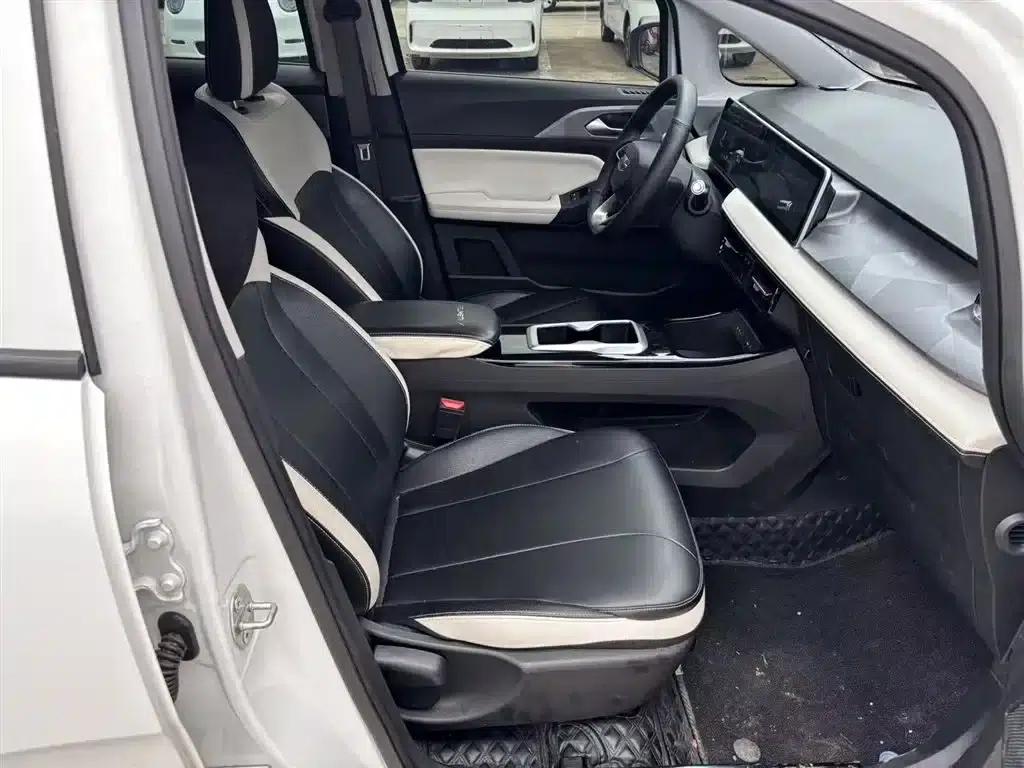 Geely Geometry E Firefly 2024 Model, 301km/h, Starlight — миниатюра 25