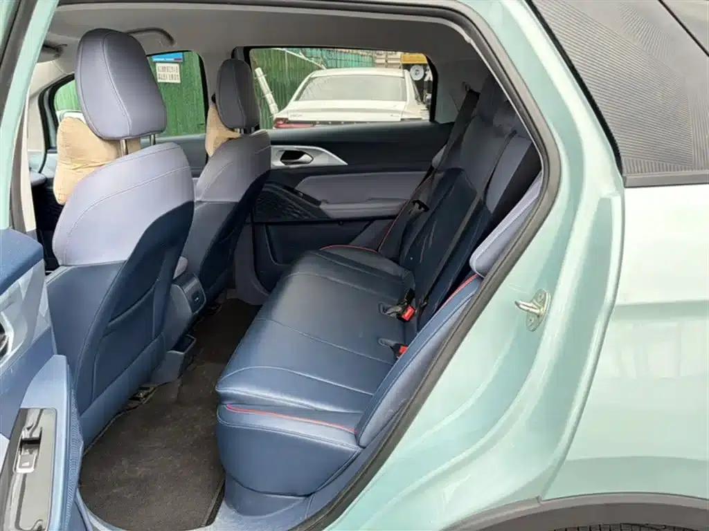 Geely Geometry E Firefly 2023 Model 320KM Cute Tiger 5-Seater — миниатюра 13