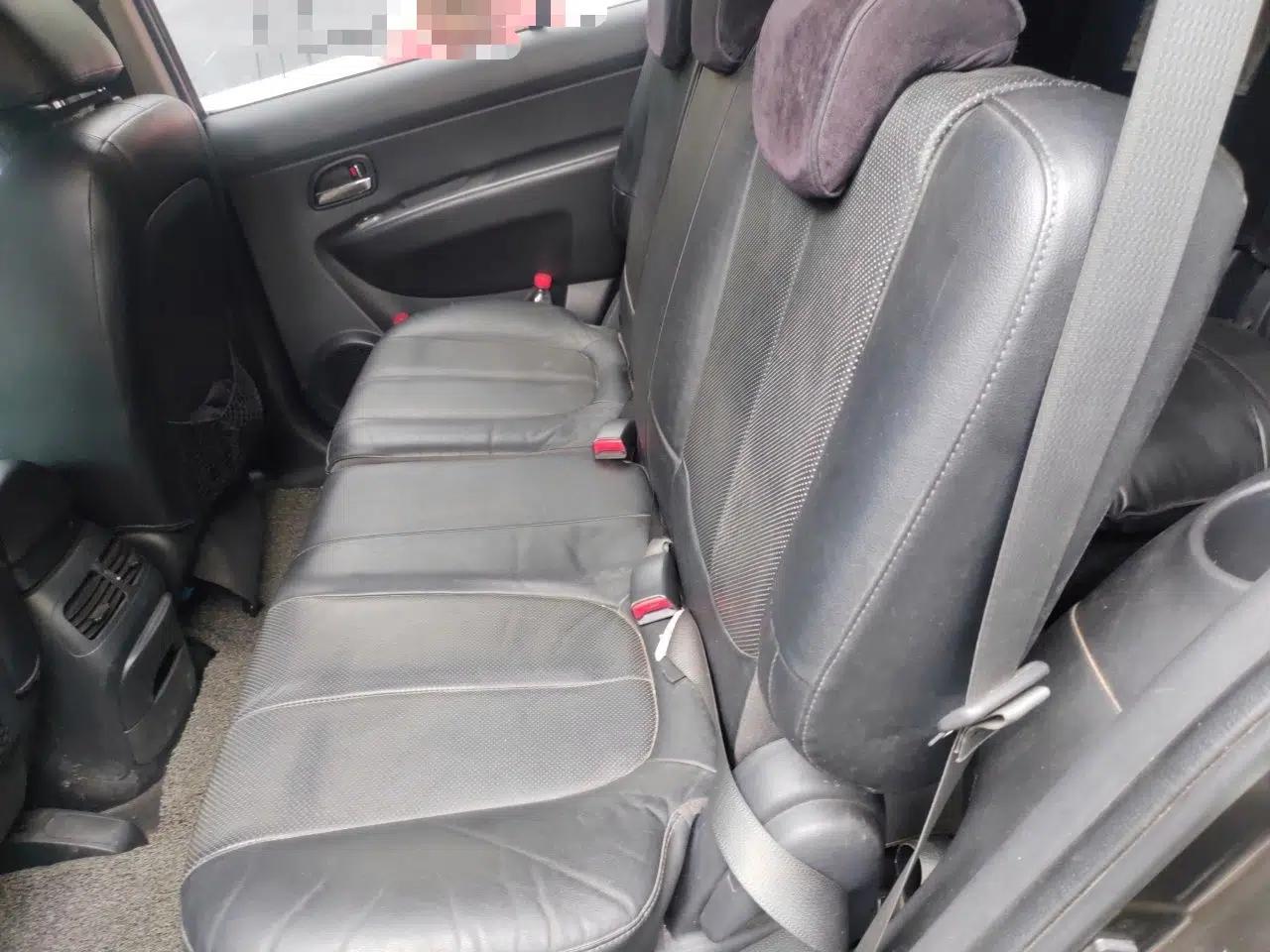 Kia Carens 2011 2.0L 7-Seater Automatic Comfort Edition — миниатюра 18