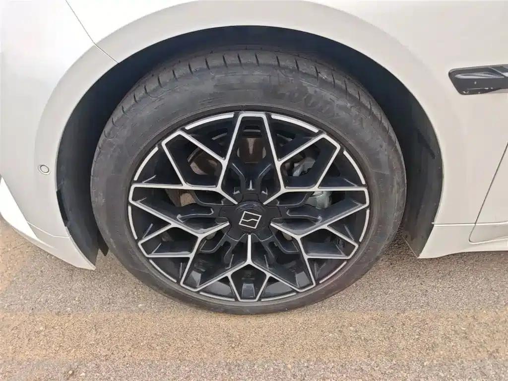 Extreme Krypton 001 2025 WE Edition 100kWh Rear-Wheel Drive — миниатюра 23