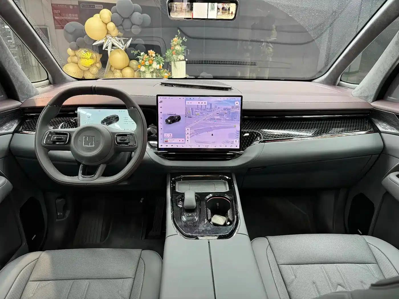 Jike 009 2024 Model Six-Seat Executive Edition AWD 108kWh — миниатюра 6