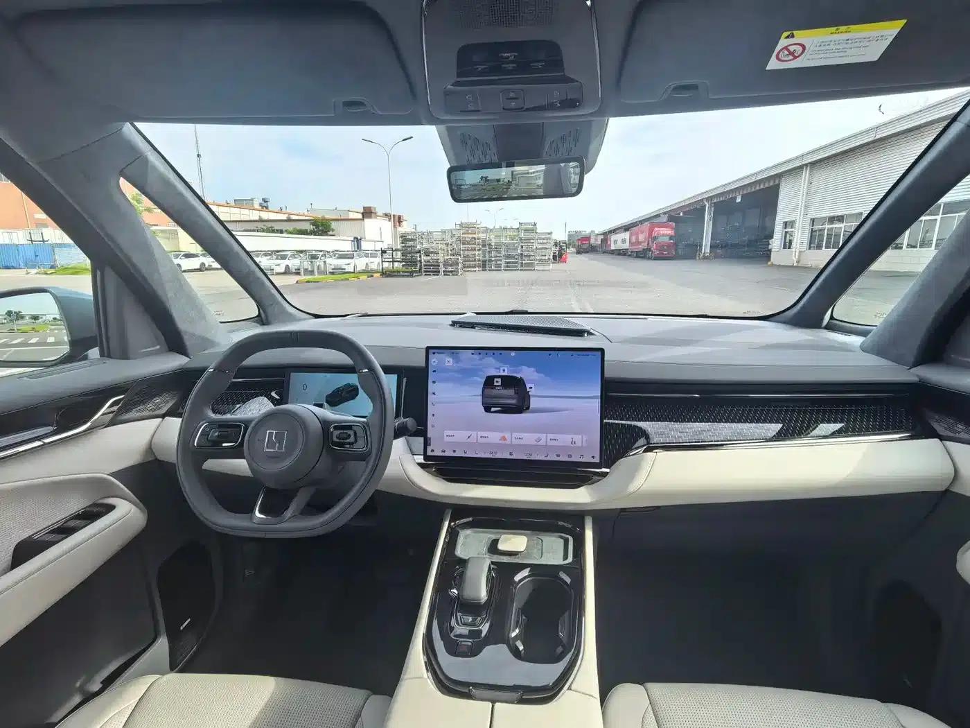 Extreme Krypton 009 2024 Model 7-Seat Aisle Edition 4WD 108kWh — миниатюра 17