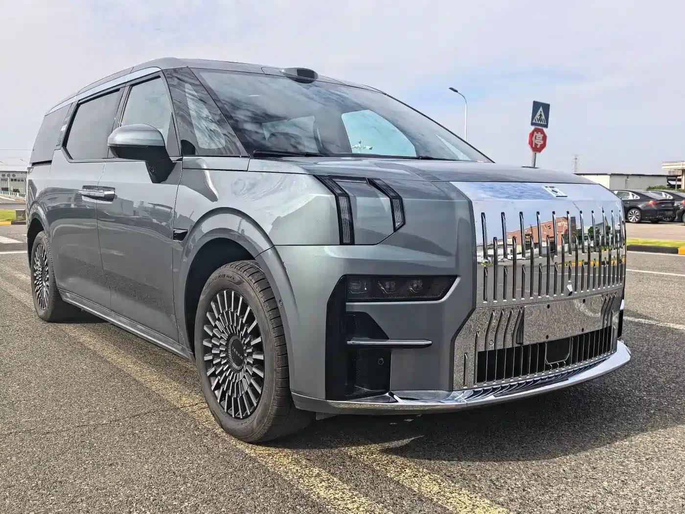 Extreme Krypton 009 2024 Model 7-Seat Aisle Edition 4WD 108kWh — миниатюра 19
