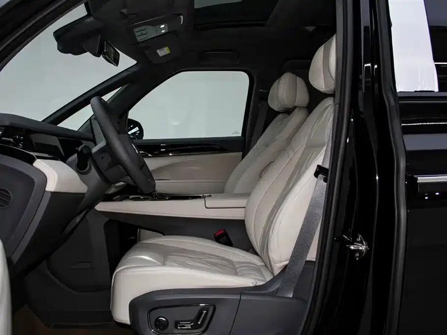 Jike 009 2024 Model Six-Seat Executive Edition AWD 108kWh — миниатюра 15