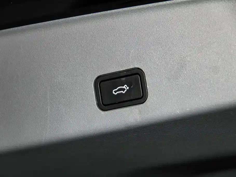 Jike 009 2024 Model Six-Seat Executive Edition AWD 108kWh — миниатюра 20
