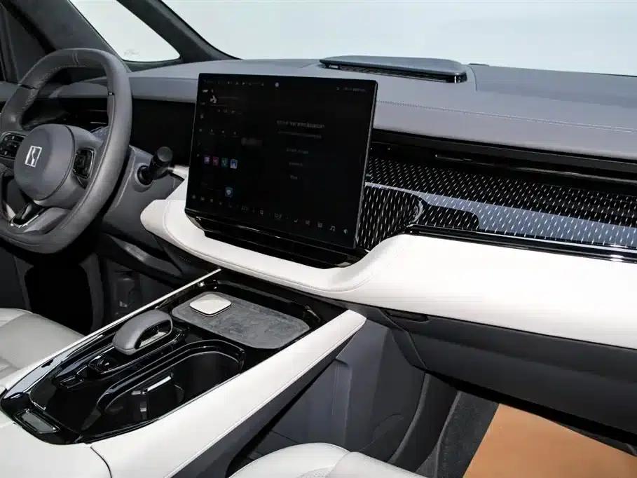 Jike 009 2024 Model Six-Seat Executive Edition AWD 108kWh — миниатюра 27