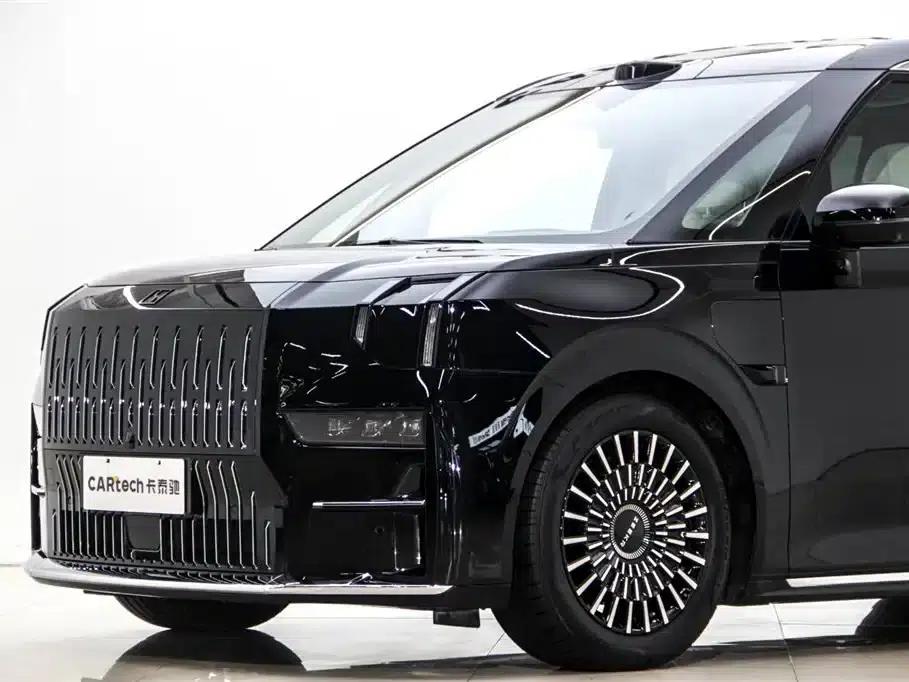 Jike 009 2024 Model Six-Seat Executive Edition AWD 108kWh — миниатюра 40