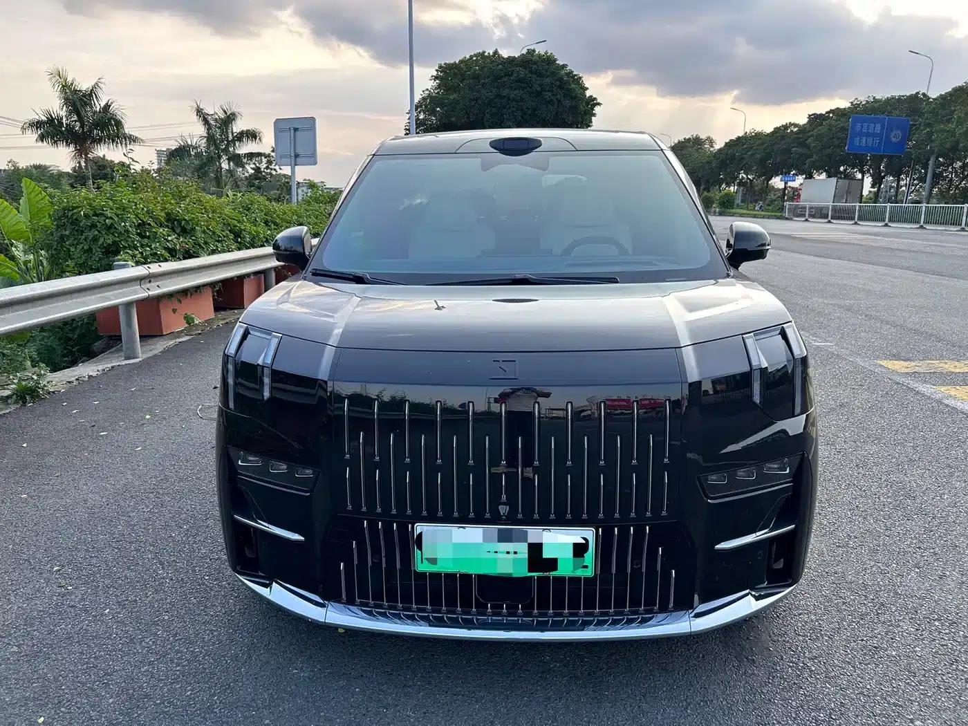 Extreme Krypton 009 2024 Model 7-Seat Aisle Edition 4WD 108kWh — миниатюра 2