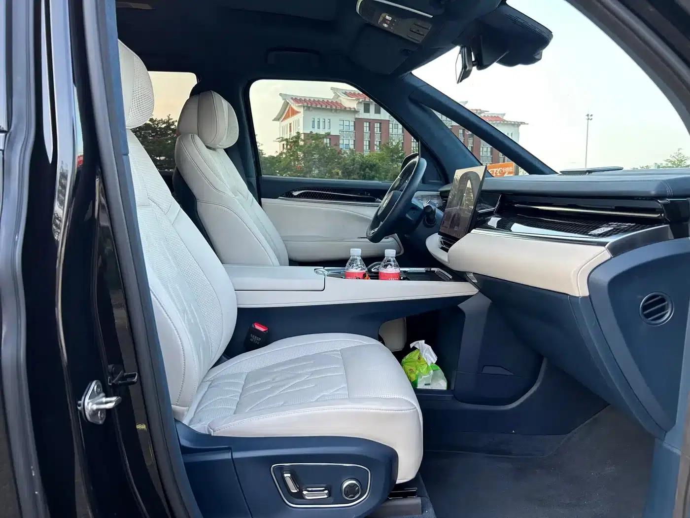 Extreme Krypton 009 2024 Model 7-Seat Aisle Edition 4WD 108kWh — миниатюра 6