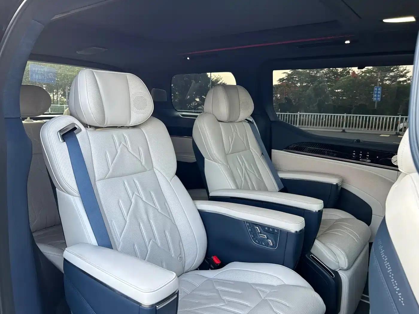 Extreme Krypton 009 2024 Model 7-Seat Aisle Edition 4WD 108kWh — миниатюра 7