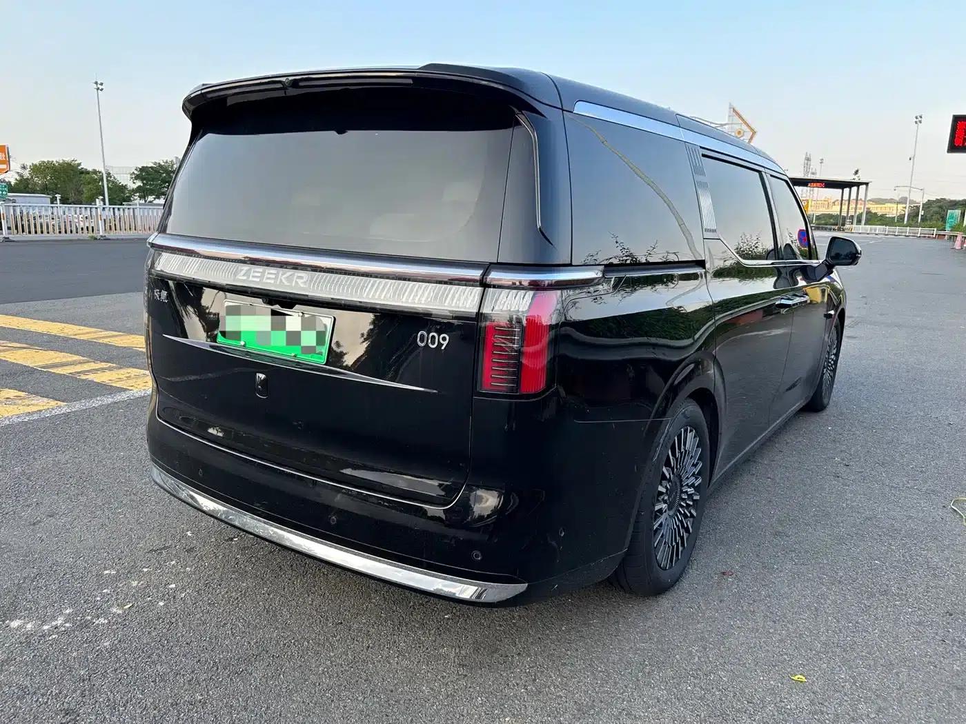 Extreme Krypton 009 2024 Model 7-Seat Aisle Edition 4WD 108kWh — миниатюра 10