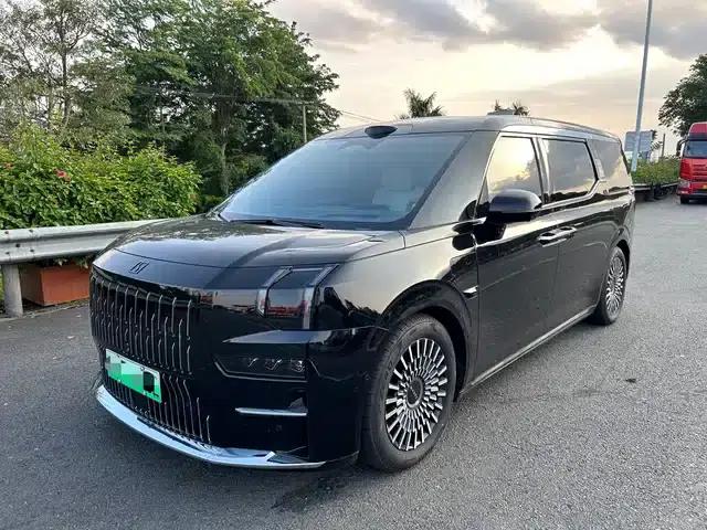 Extreme Krypton 009 2024 Model 7-Seat Aisle Edition 4WD 108kWh