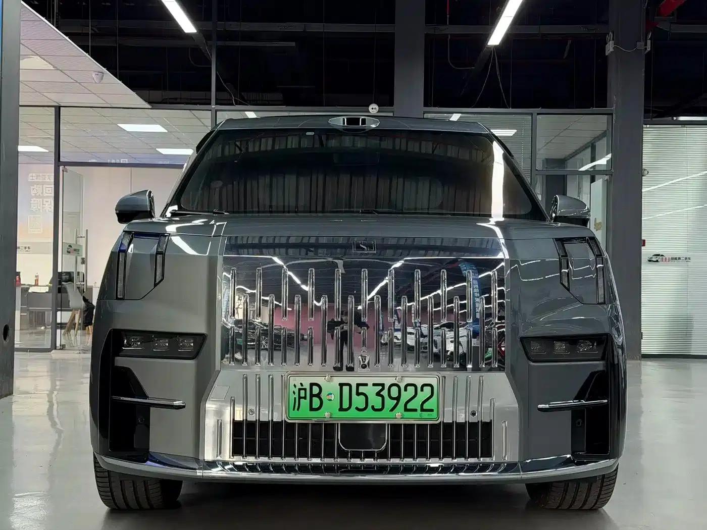 Jike 009 2024 Model Six-Seat Executive Edition AWD 108kWh — миниатюра 2