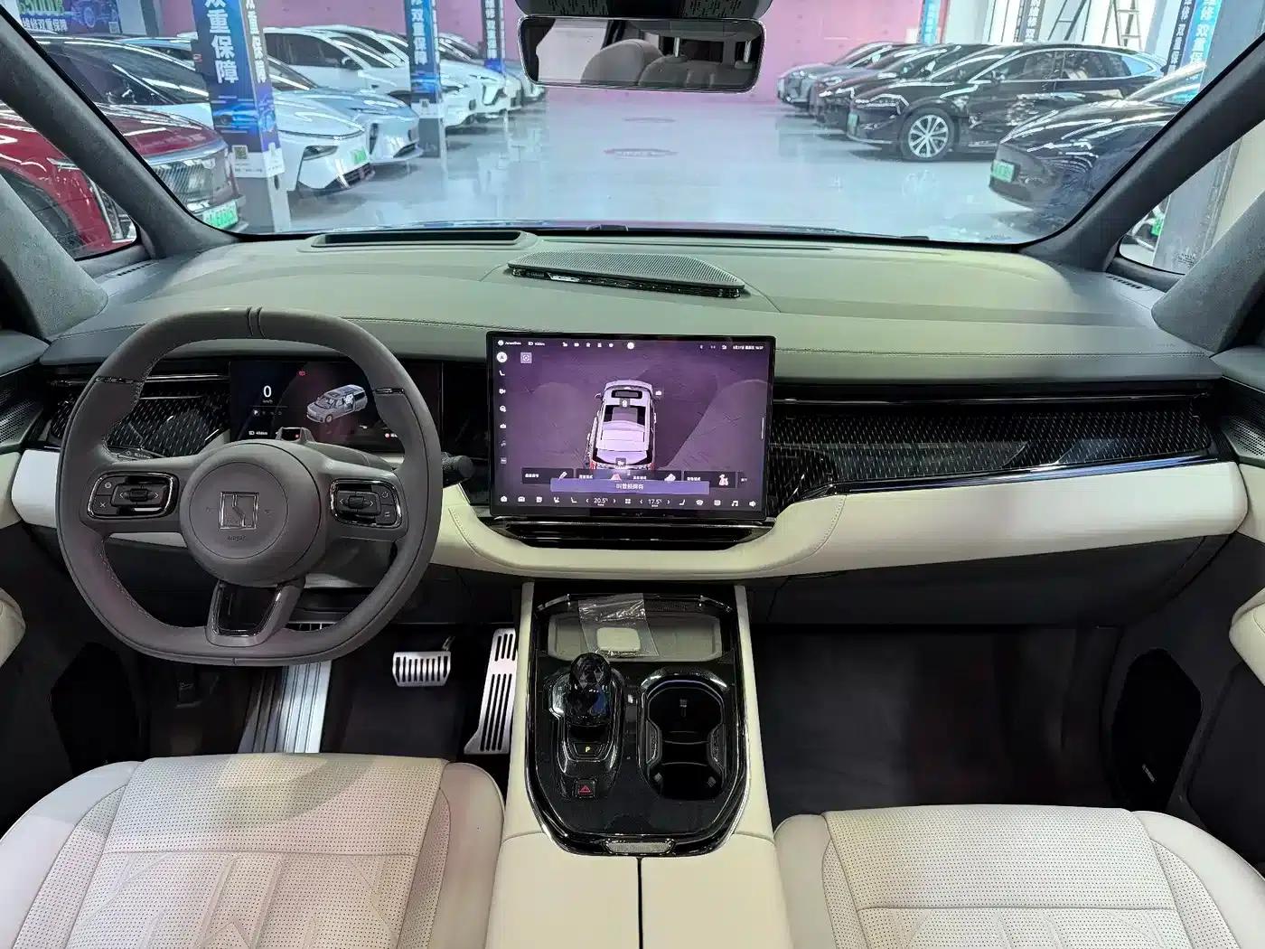 Jike 009 2024 Model Six-Seat Executive Edition AWD 108kWh — миниатюра 6