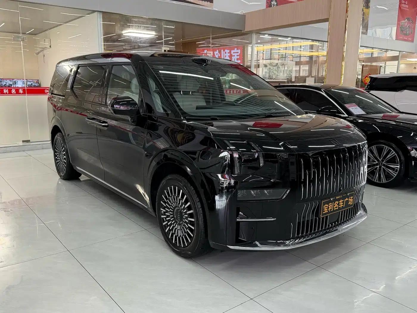 Extreme Krypton 009 2024 Model 7-Seat Aisle Edition 4WD 108kWh — миниатюра 2