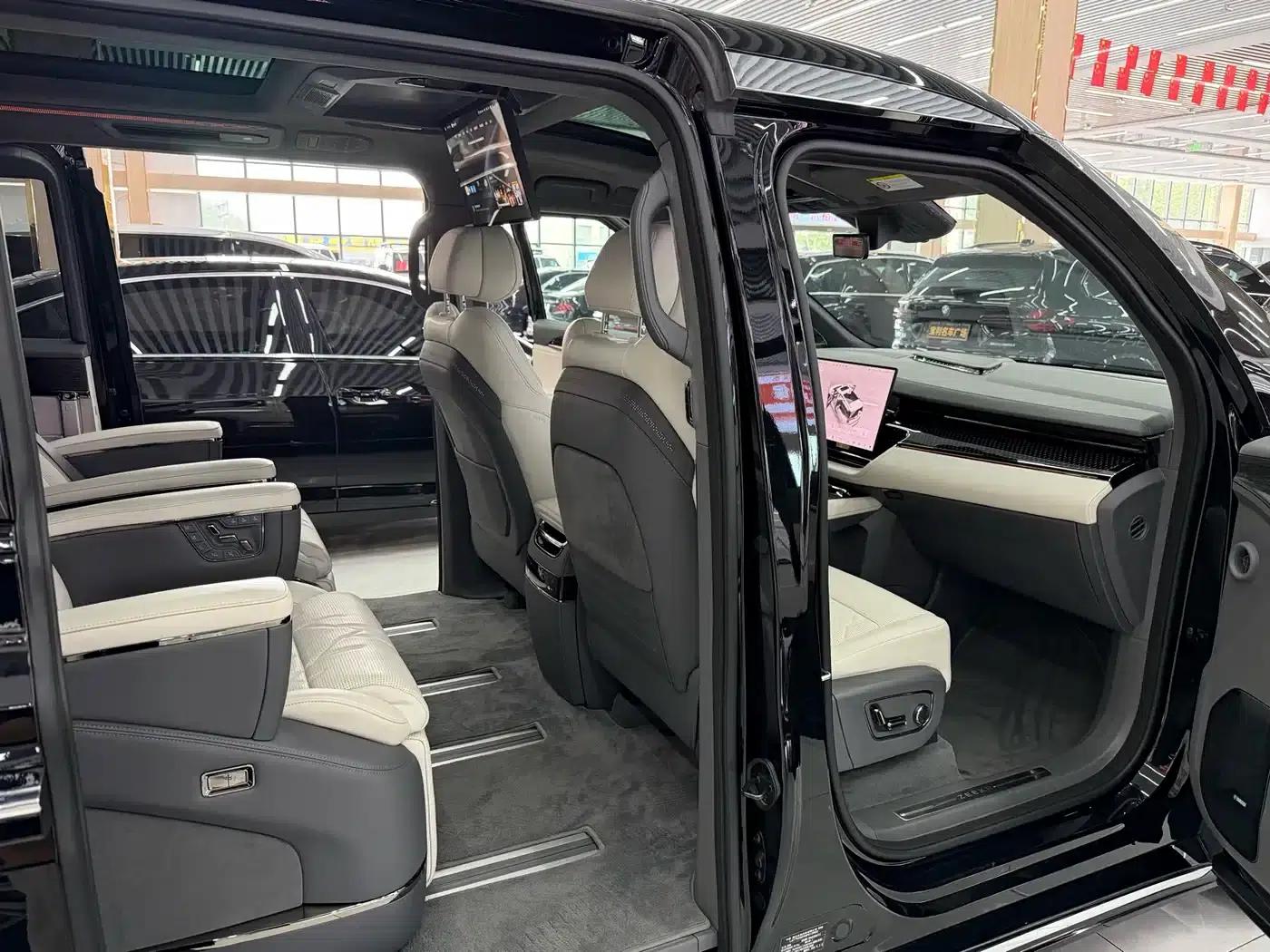 Extreme Krypton 009 2024 Model 7-Seat Aisle Edition 4WD 108kWh — миниатюра 12