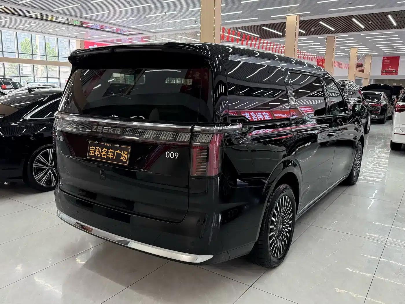 Extreme Krypton 009 2024 Model 7-Seat Aisle Edition 4WD 108kWh — миниатюра 6