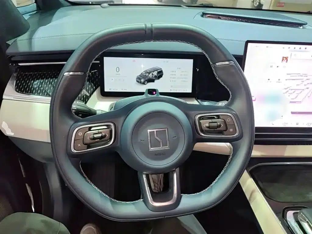 Jike 009 2024 Model Six-Seat Executive Edition AWD 108kWh — миниатюра 11