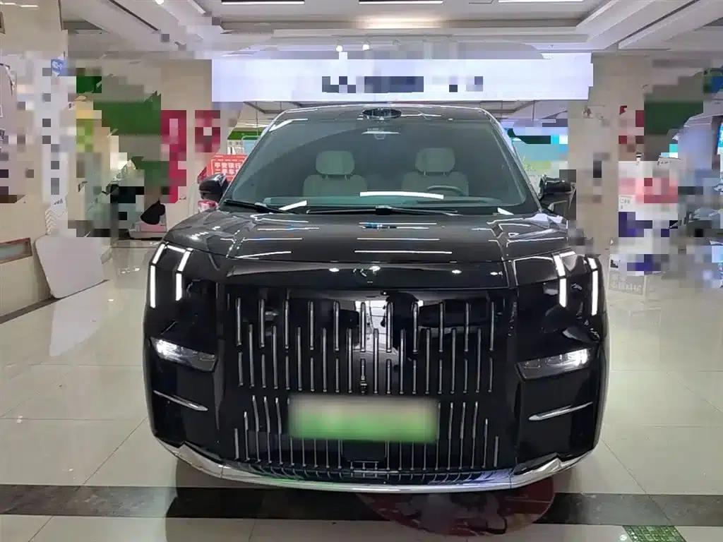 Jike 009 2024 Model Six-Seat Executive Edition AWD 108kWh — миниатюра 3
