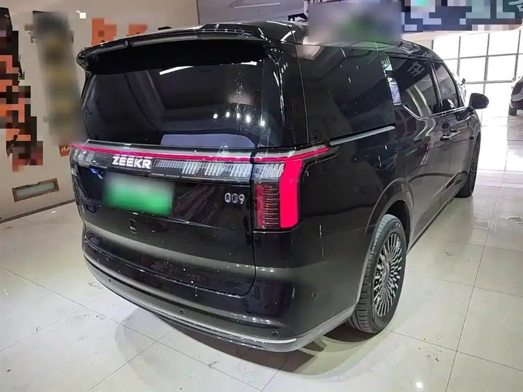 Jike 009 2024 Model Six-Seat Executive Edition AWD 108kWh — миниатюра 7