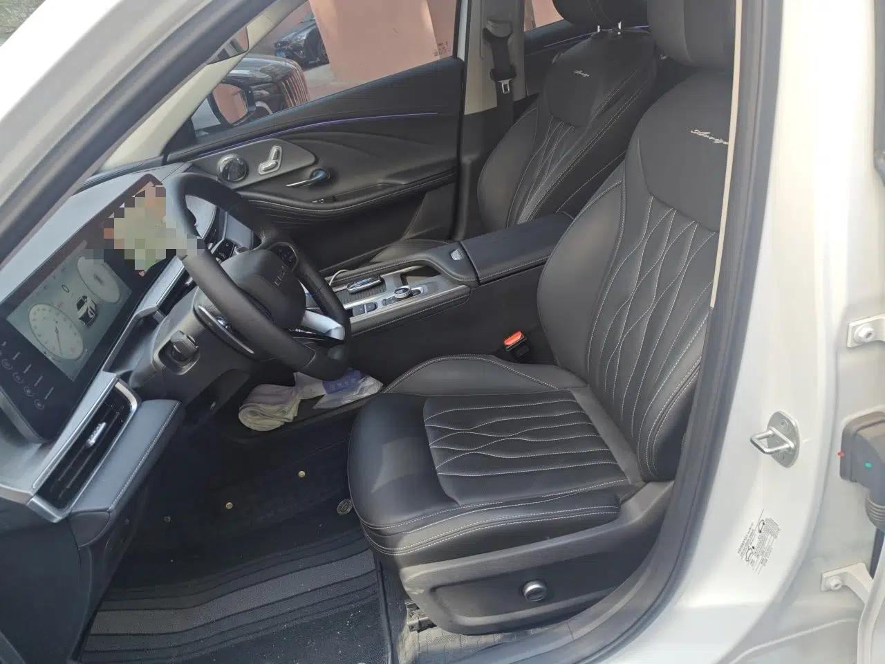 Chery Arrizo 8 2025 2.0T DCT Sport — миниатюра 16