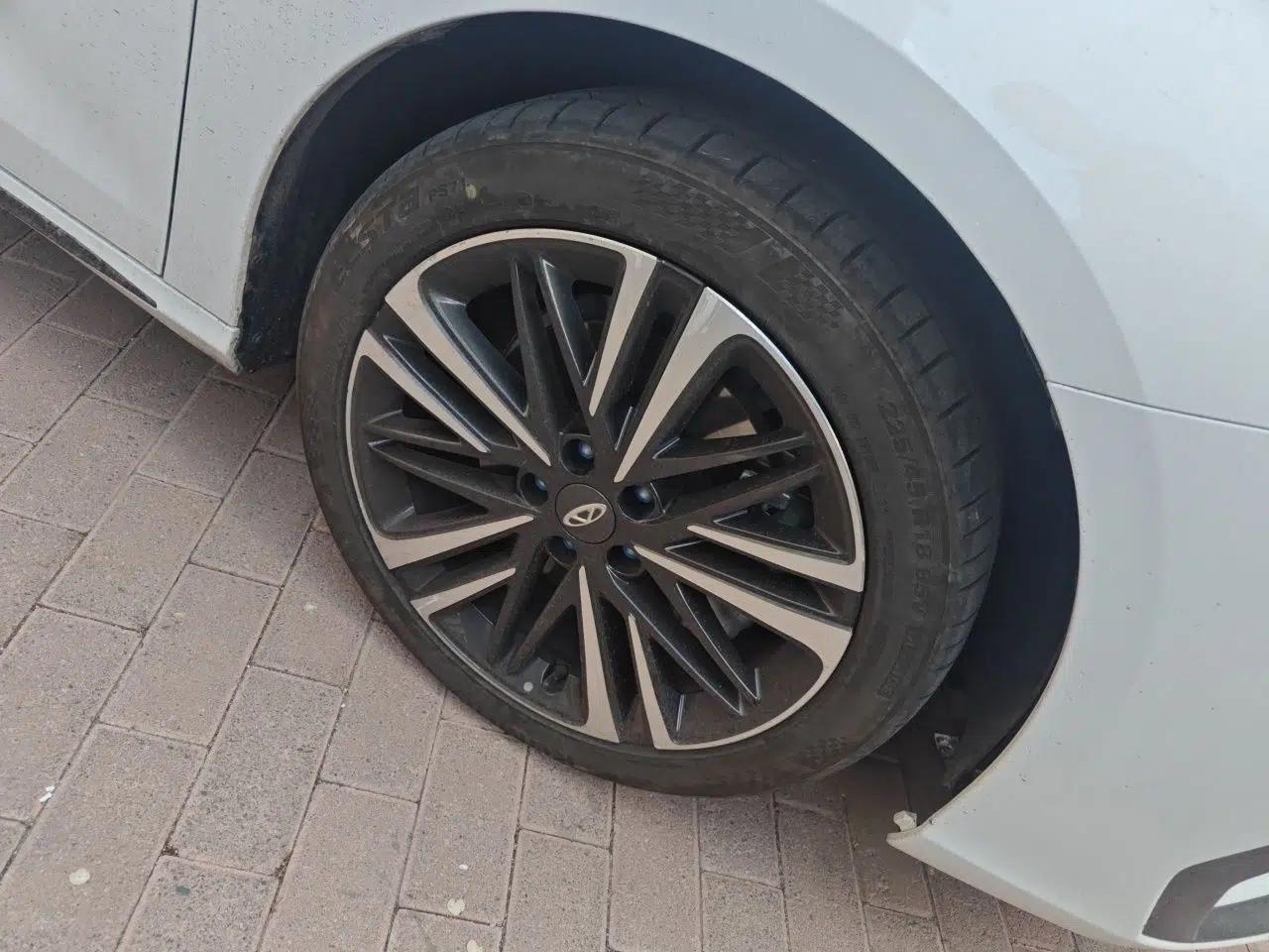 Chery Arrizo 8 2025 2.0T DCT Sport — миниатюра 8