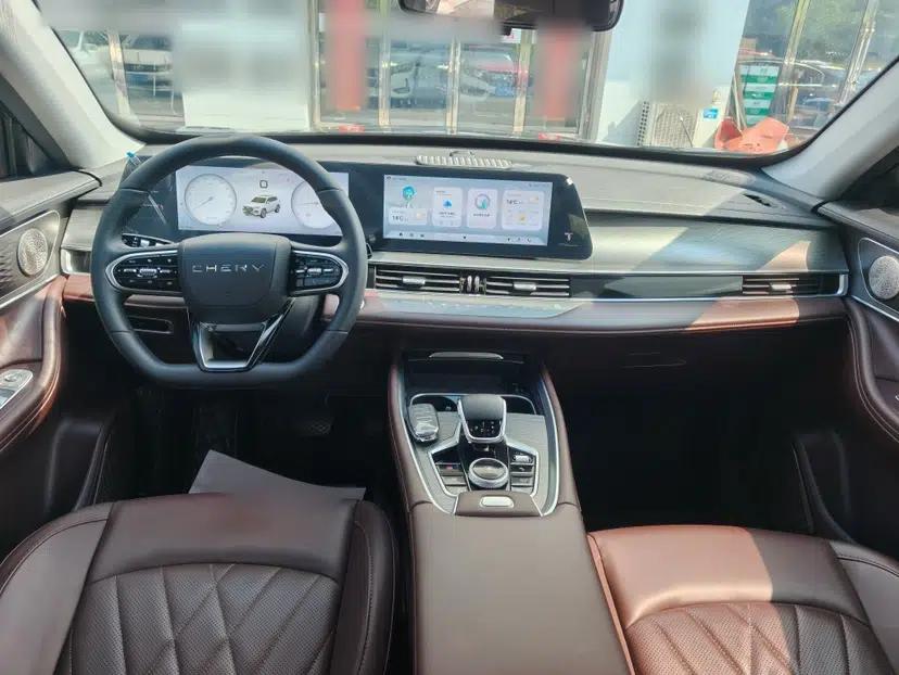 Chery Tiggo 8 PLUS 2024 Champion Edition 390TGDI DCT Bold Edition 5-Seater — миниатюра 12
