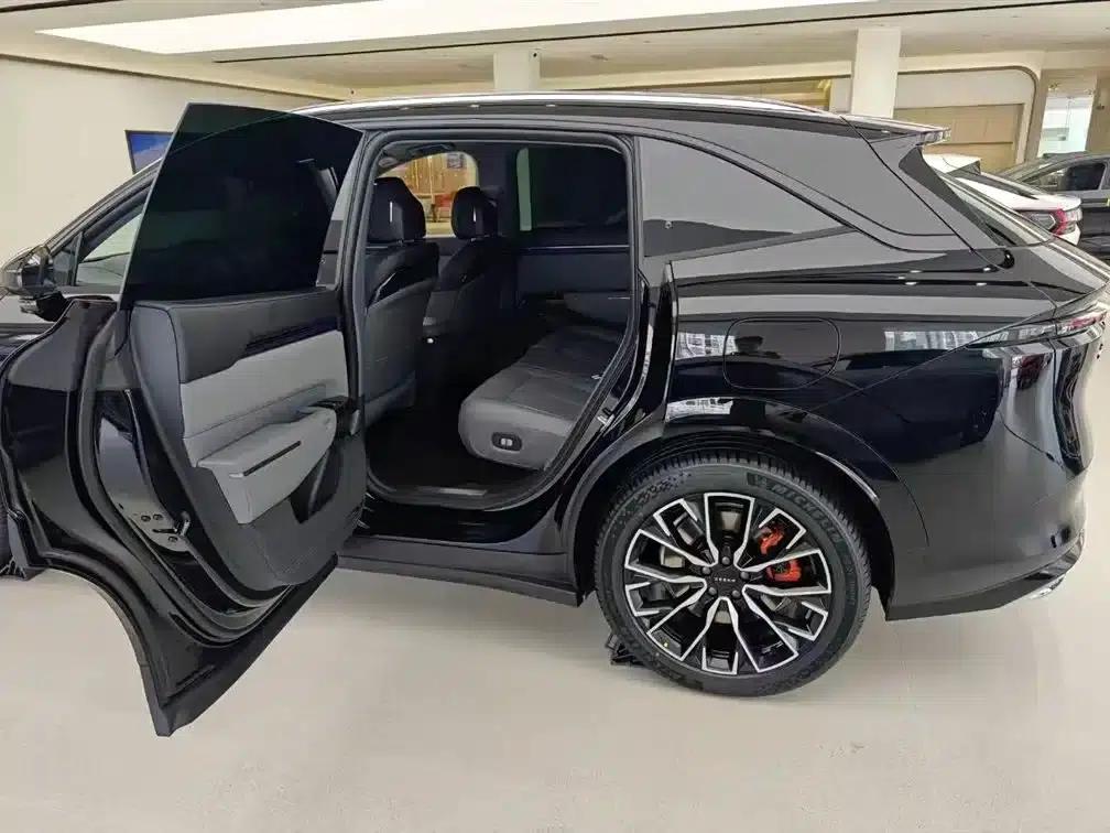 Jike 7X 2025 75kWh Rear-Wheel Drive Intelligent Driving Edition — миниатюра 4
