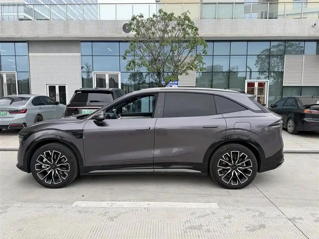 Jike 7X 2025 75kWh Rear-Wheel Drive Intelligent Driving Edition — миниатюра 9