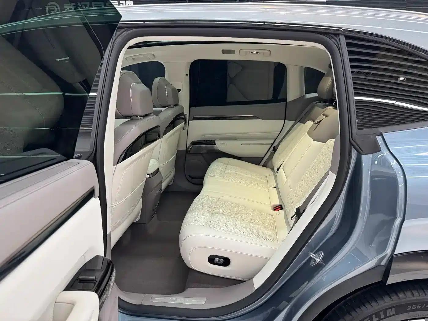 Jike 7X 2025 Model 100kWh Long-Range Four-Wheel Drive Intelligent Driving Edition — миниатюра 11
