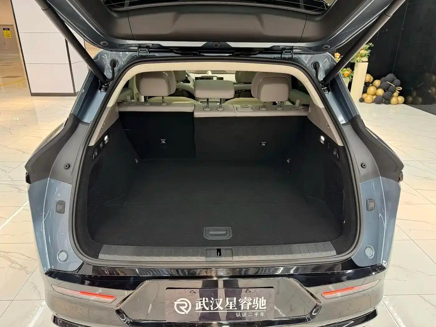 Jike 7X 2025 Model 100kWh Long-Range Four-Wheel Drive Intelligent Driving Edition — миниатюра 13