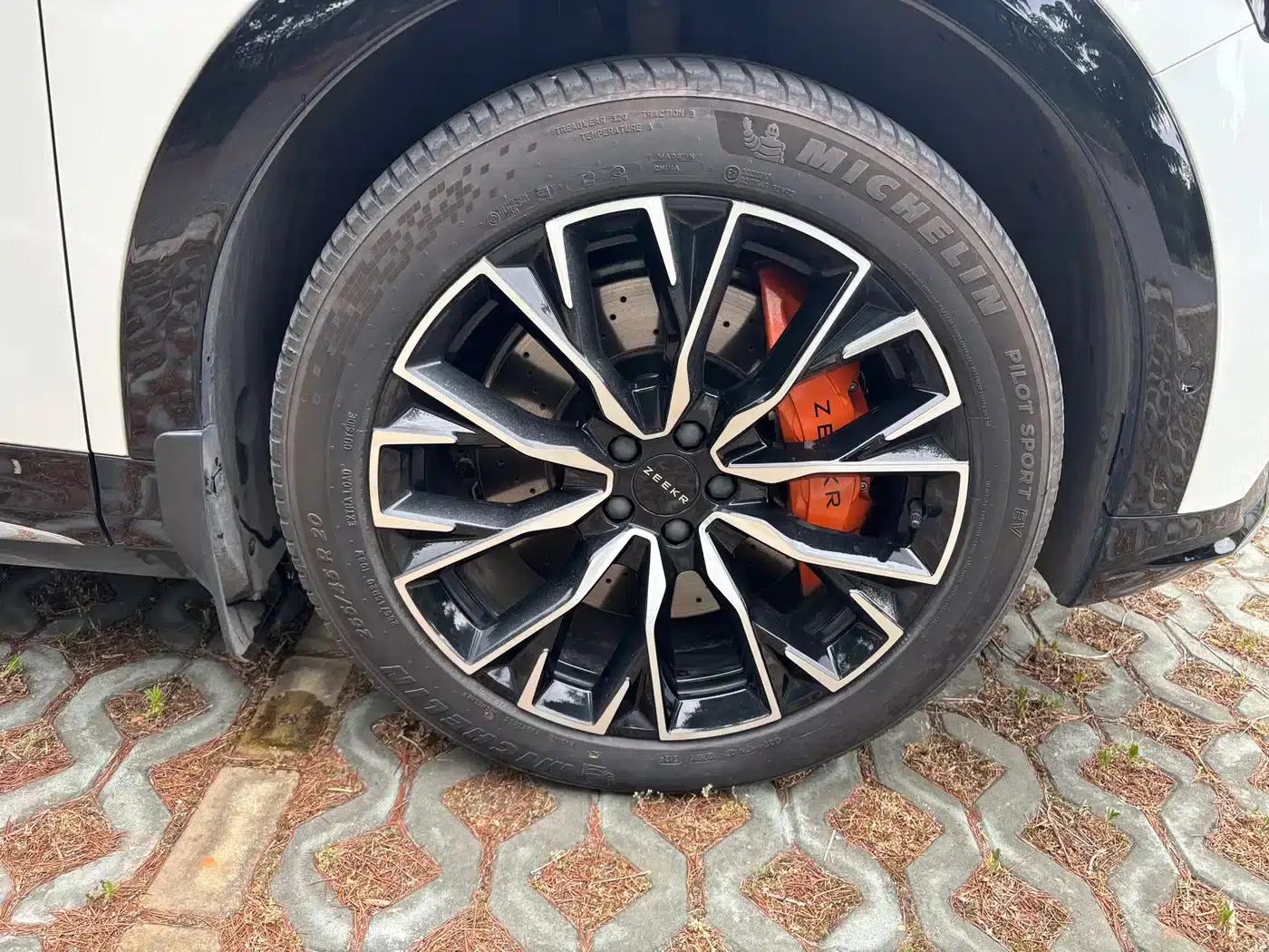 Jike 7X 2025 75kWh Rear-Wheel Drive Intelligent Driving Edition — миниатюра 9