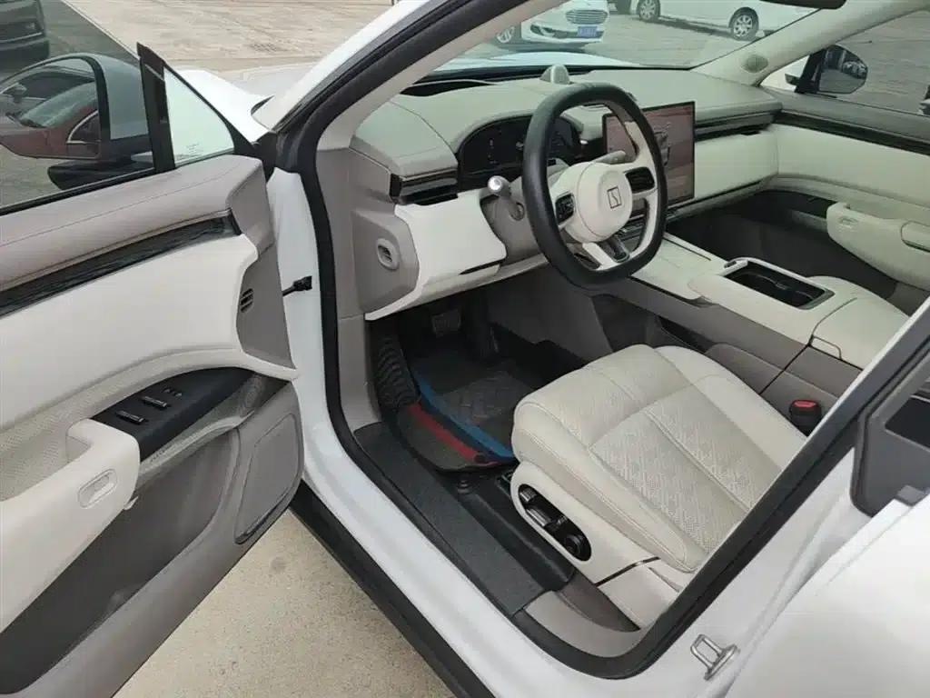 Jike 7X 2025 75kWh Rear-Wheel Drive Intelligent Driving Edition — миниатюра 12