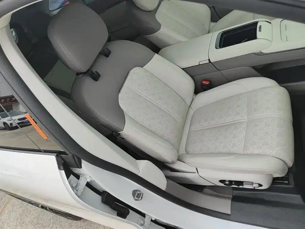 Jike 7X 2025 75kWh Rear-Wheel Drive Intelligent Driving Edition — миниатюра 20