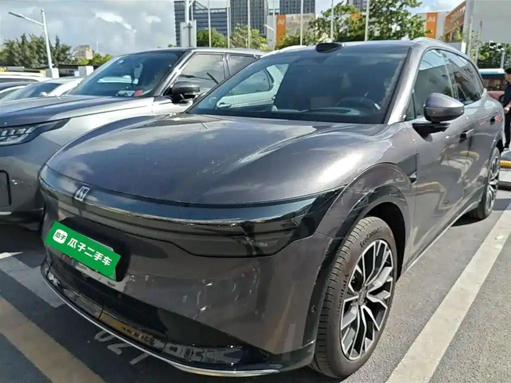Jike 7X 2025 75kWh Rear-Wheel Drive Intelligent Driving Edition — миниатюра 1