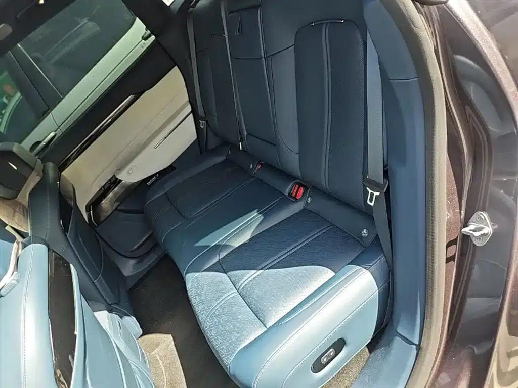Jike 7X 2025 75kWh Rear-Wheel Drive Intelligent Driving Edition — миниатюра 17