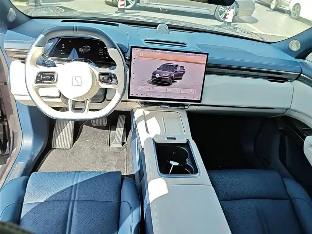 Jike 7X 2025 75kWh Rear-Wheel Drive Intelligent Driving Edition — миниатюра 10