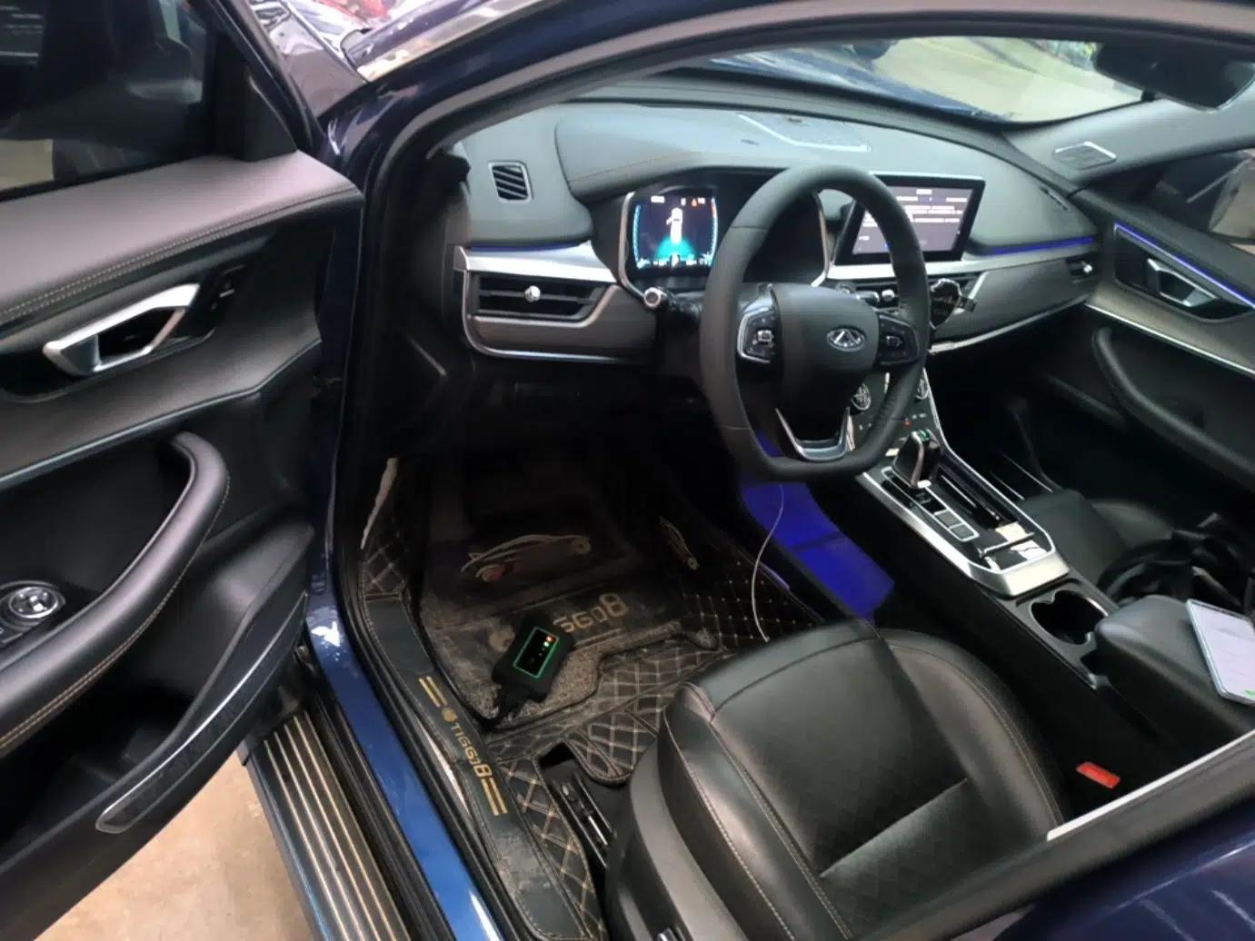 Chery Tiggo 8 2019 1.6 TGDI Automatic Luxury Model — миниатюра 19