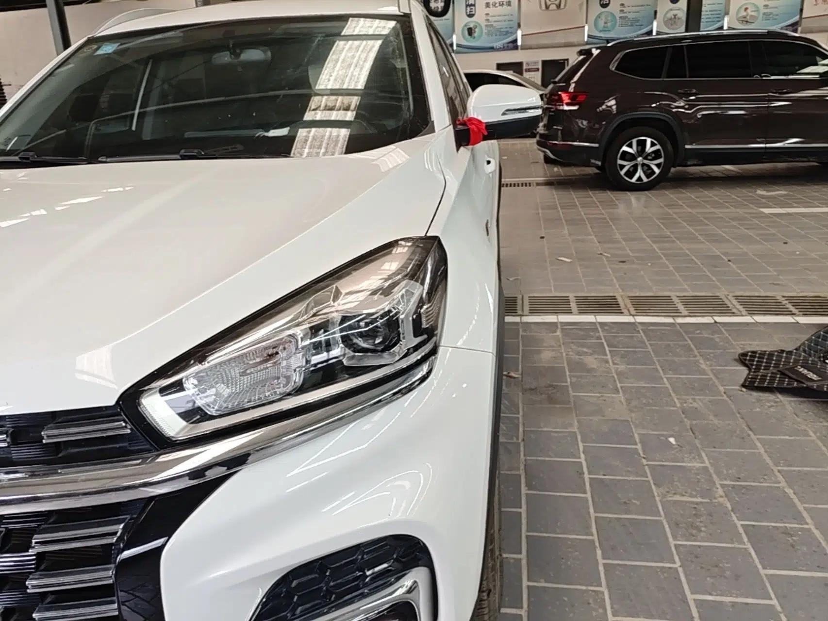 Chery Tiggo 8 2019 1.6 TGDI Automatic Fashion Edition — миниатюра 9