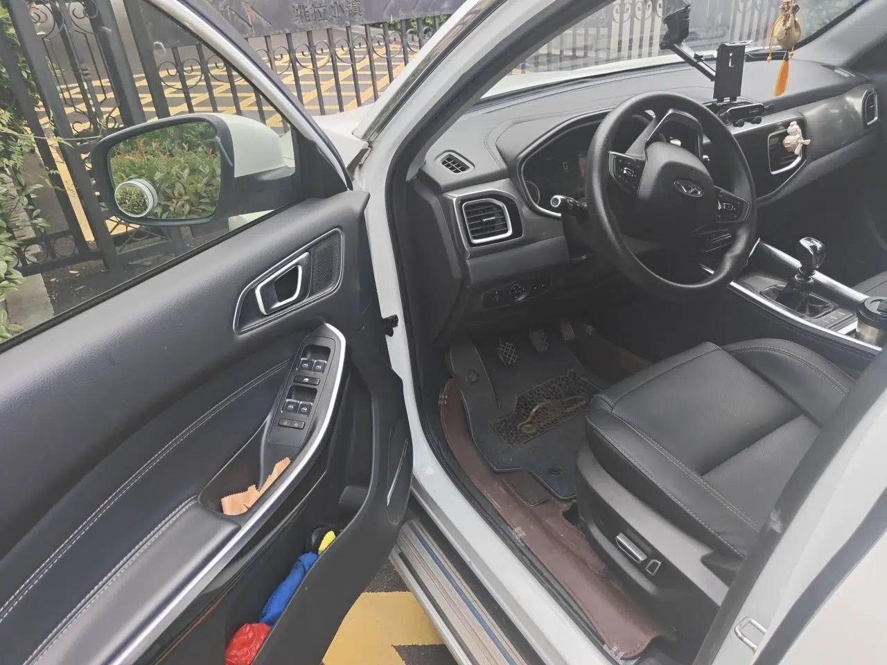 Chery Tiggo 8 2018 1.5 TCI Manual Luxury 7-Seater — миниатюра 17
