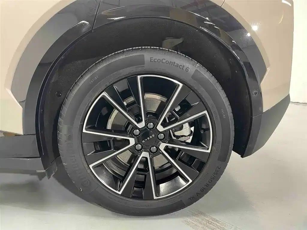 Extreme Krypton X 2025 Four-Seat Rear-Wheel Drive Cube Edition — миниатюра 6