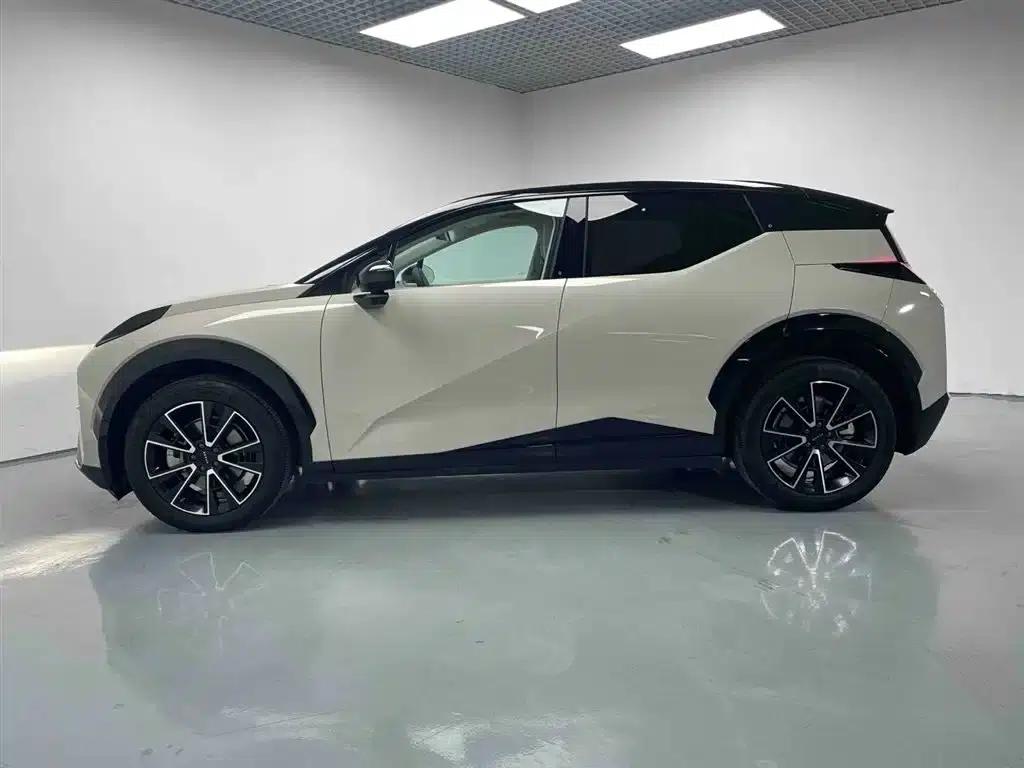 Extreme Krypton X 2025 Four-Seat Rear-Wheel Drive Cube Edition — миниатюра 5