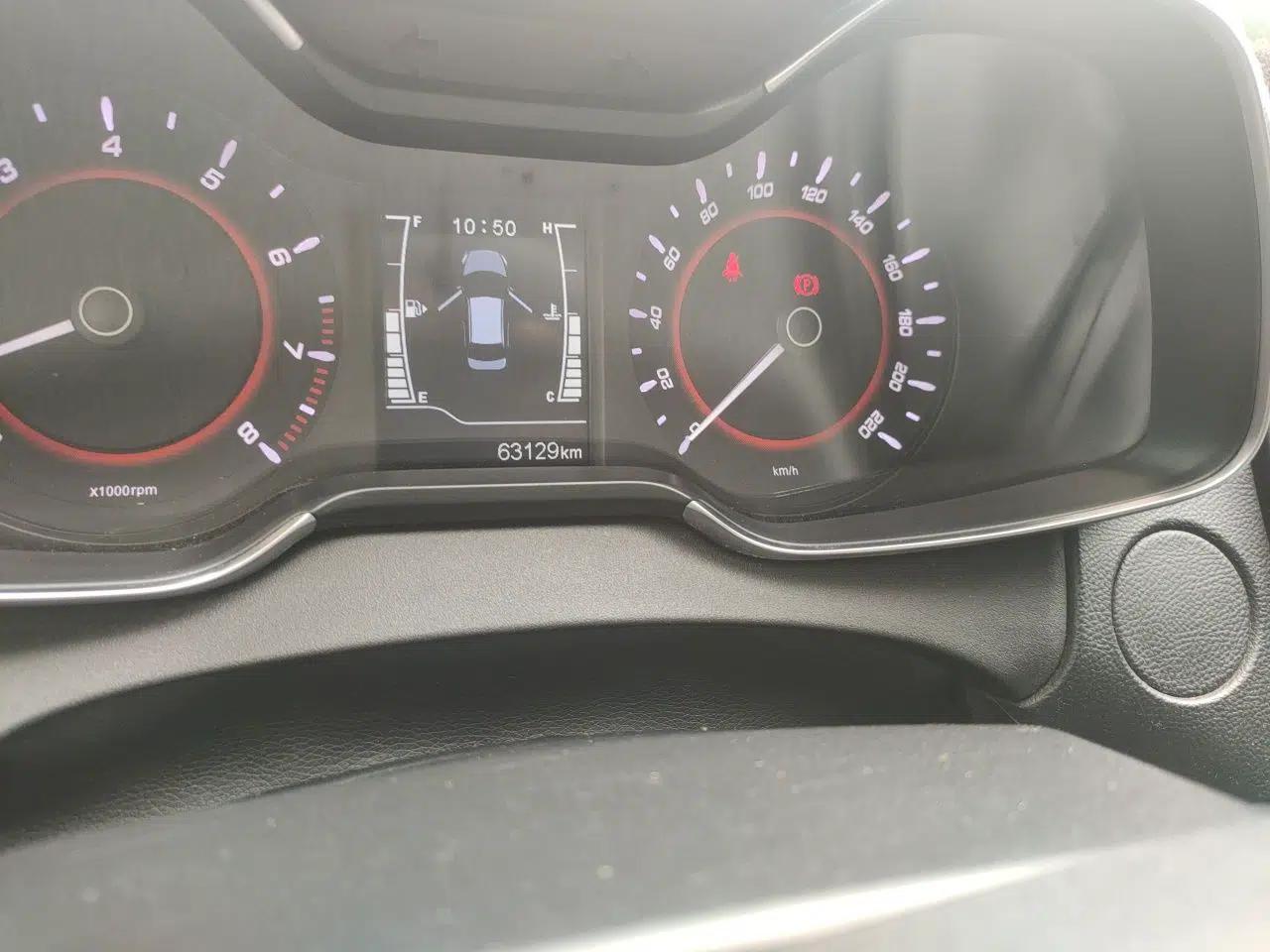 Chery Arrizo 5 2016 1.5L Manual Lingchao Edition — миниатюра 13