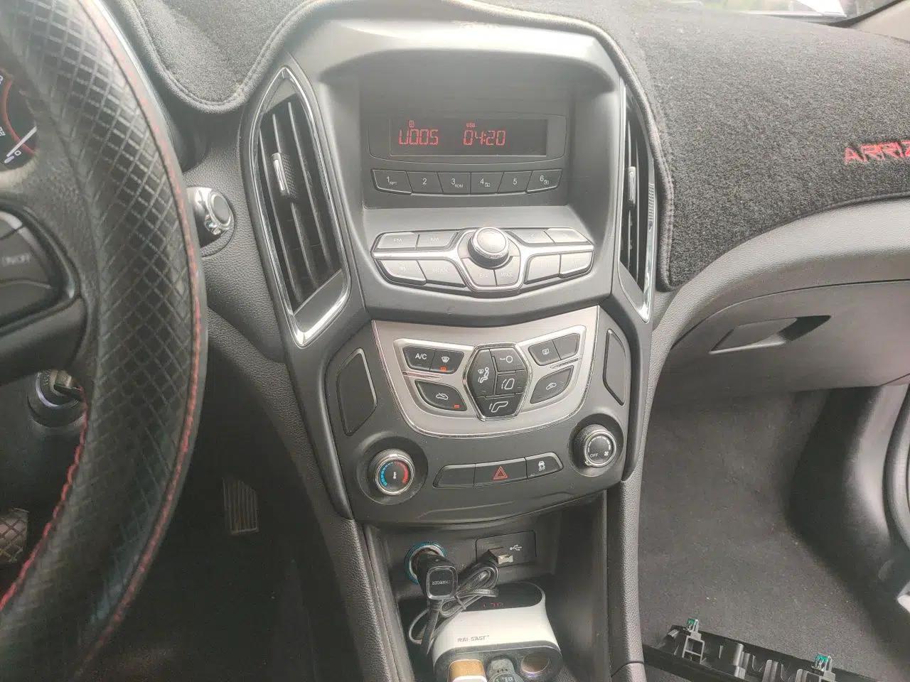 Chery Arrizo 5 2016 1.5L Manual Lingchao Edition — миниатюра 14
