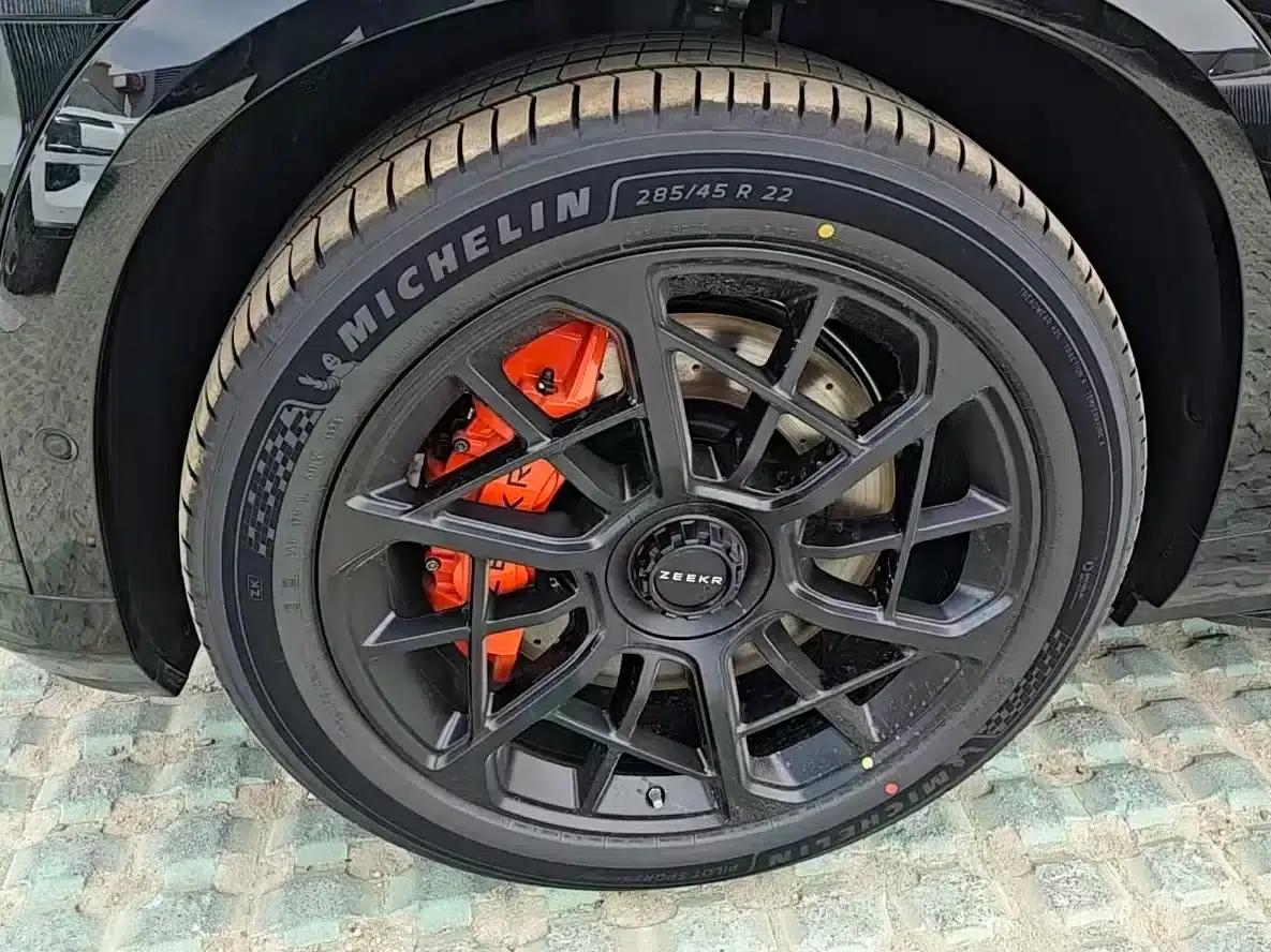 Extreme Krypton 9X 2025 Obsidian Black Edition 70kWh — миниатюра 12