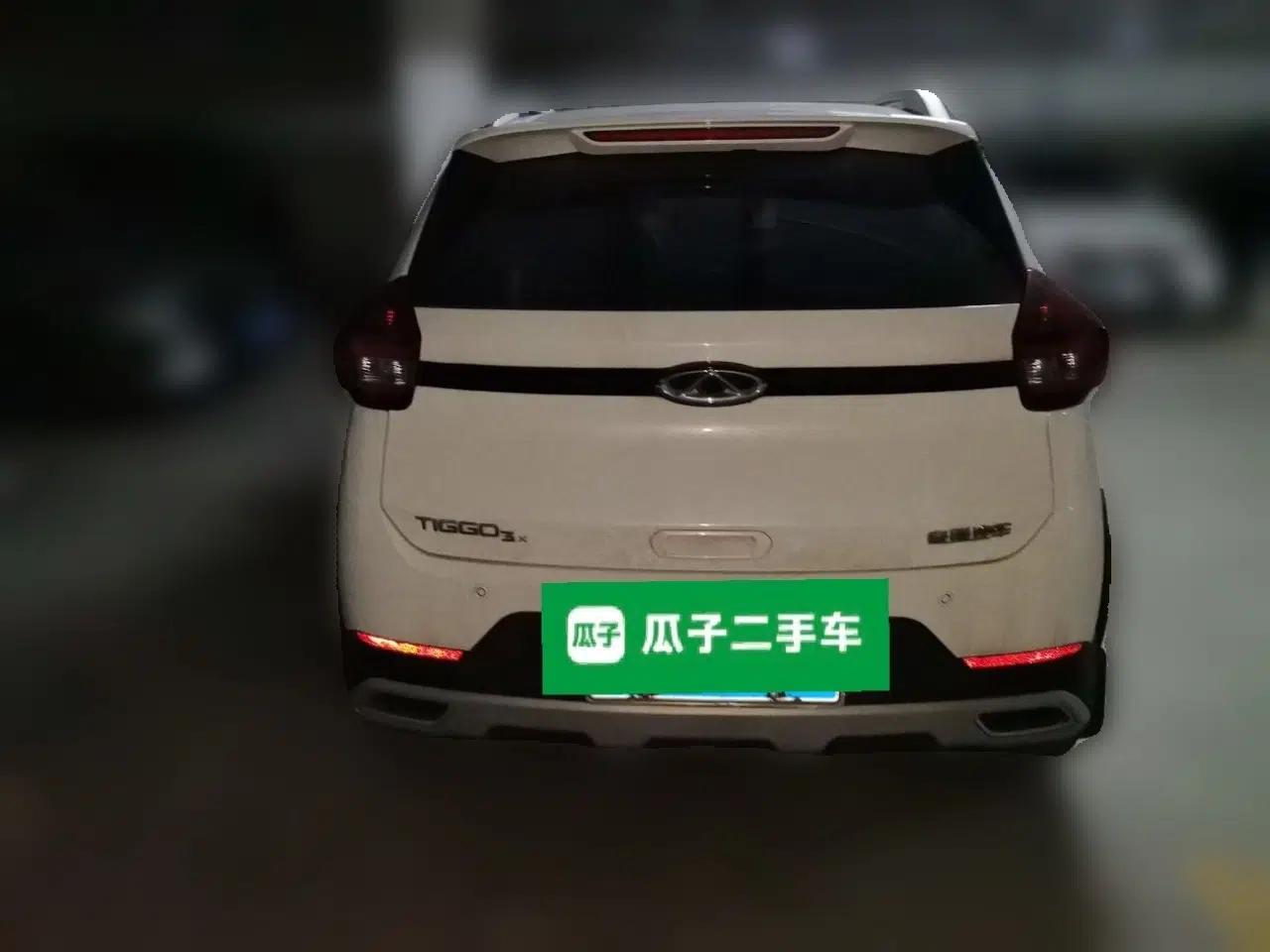 Chery Tiggo 3X 2021 PLUS 1.5L CVT Thrilling Red Date Edition — миниатюра 5