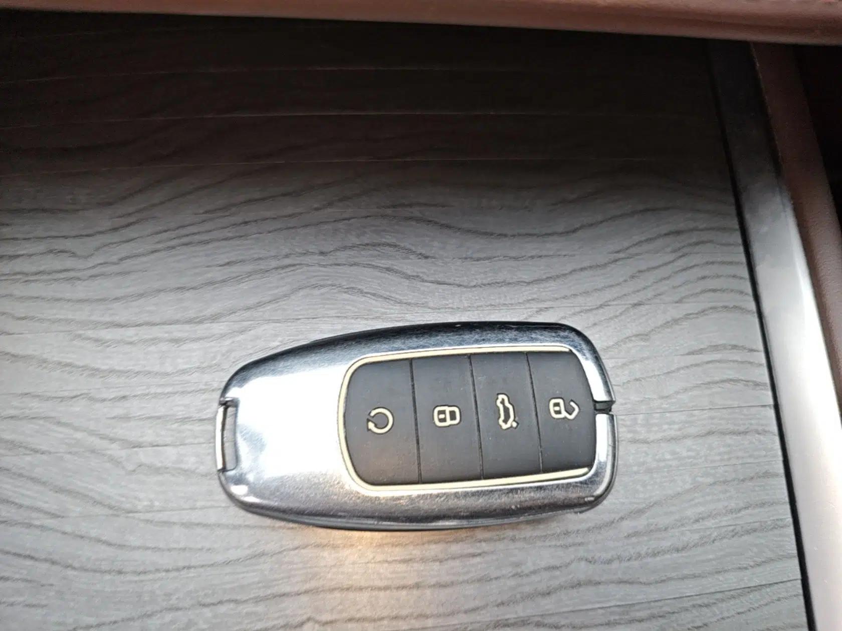 Chery Tiggo 8 PRO 2022 390T Four-Wheel Drive Storm Edition 5 Seats — миниатюра 12