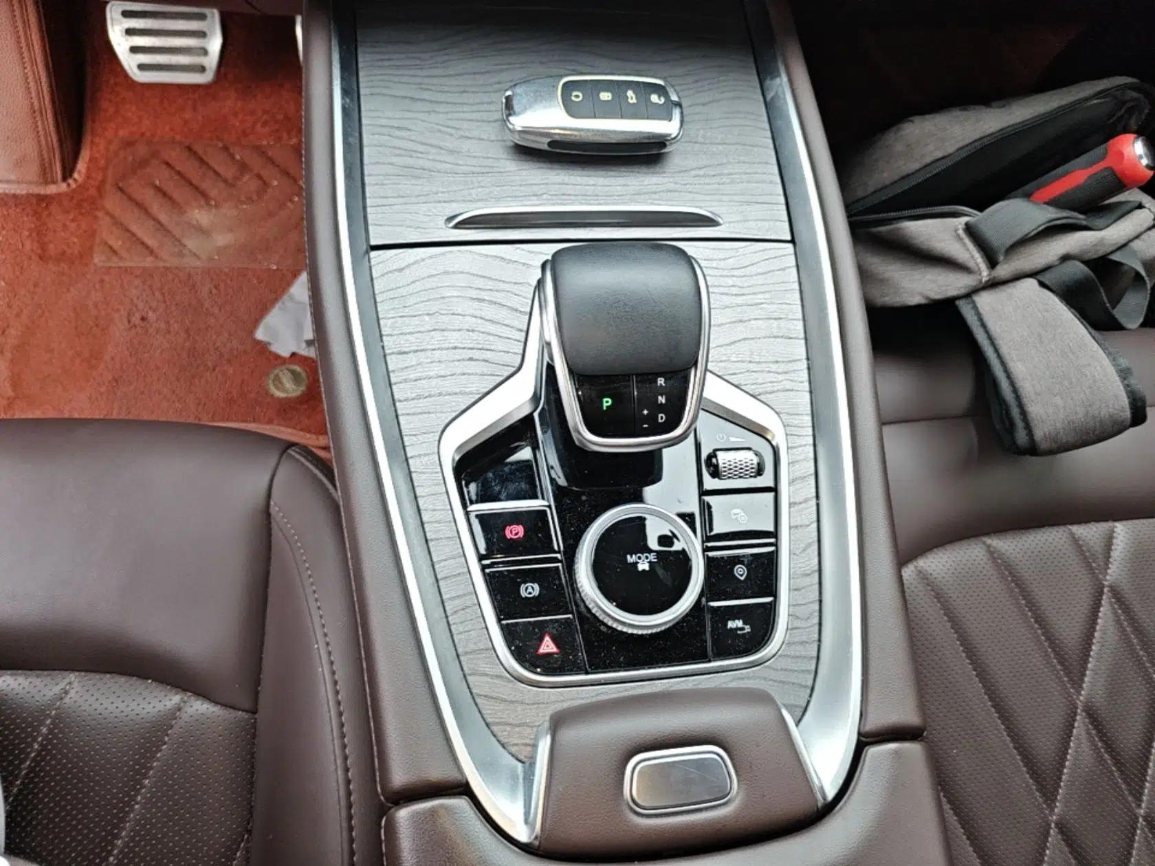 Chery Tiggo 8 PRO 2022 390T Four-Wheel Drive Storm Edition 5 Seats — миниатюра 17